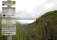 Wegweiser am Col de la Schlucht-Sentier des Roches
